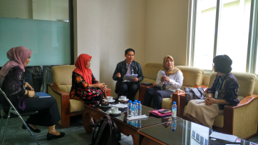 Indepth interview dengan Dinkop Kota Balikpapan dalam rangka Survei Evaluasi Kriteria UMKM Tahun 2017