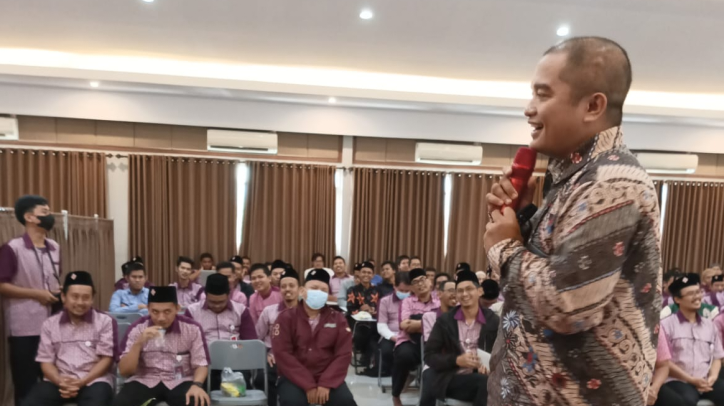 Presentasi Hasil Survei Kinerja SIT Insantama Tahun 2022